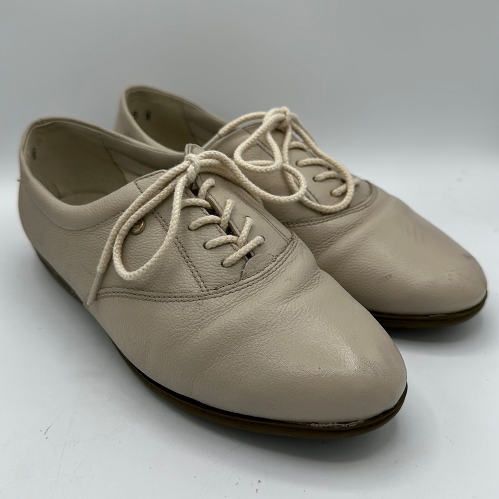 Easy Spirit Esmotion bone leather uppers Oxford shoes, size 6